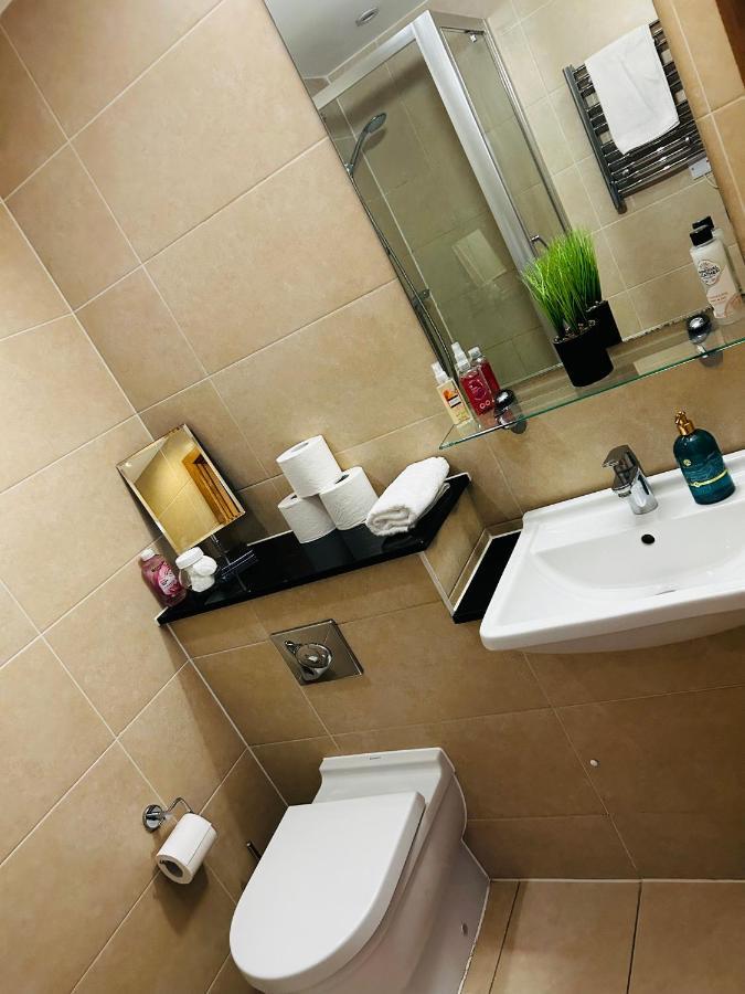 Spacious 3-Bed 3-Bath Luxury Apartment With Balcony Hyde Park Лондон Екстериор снимка
