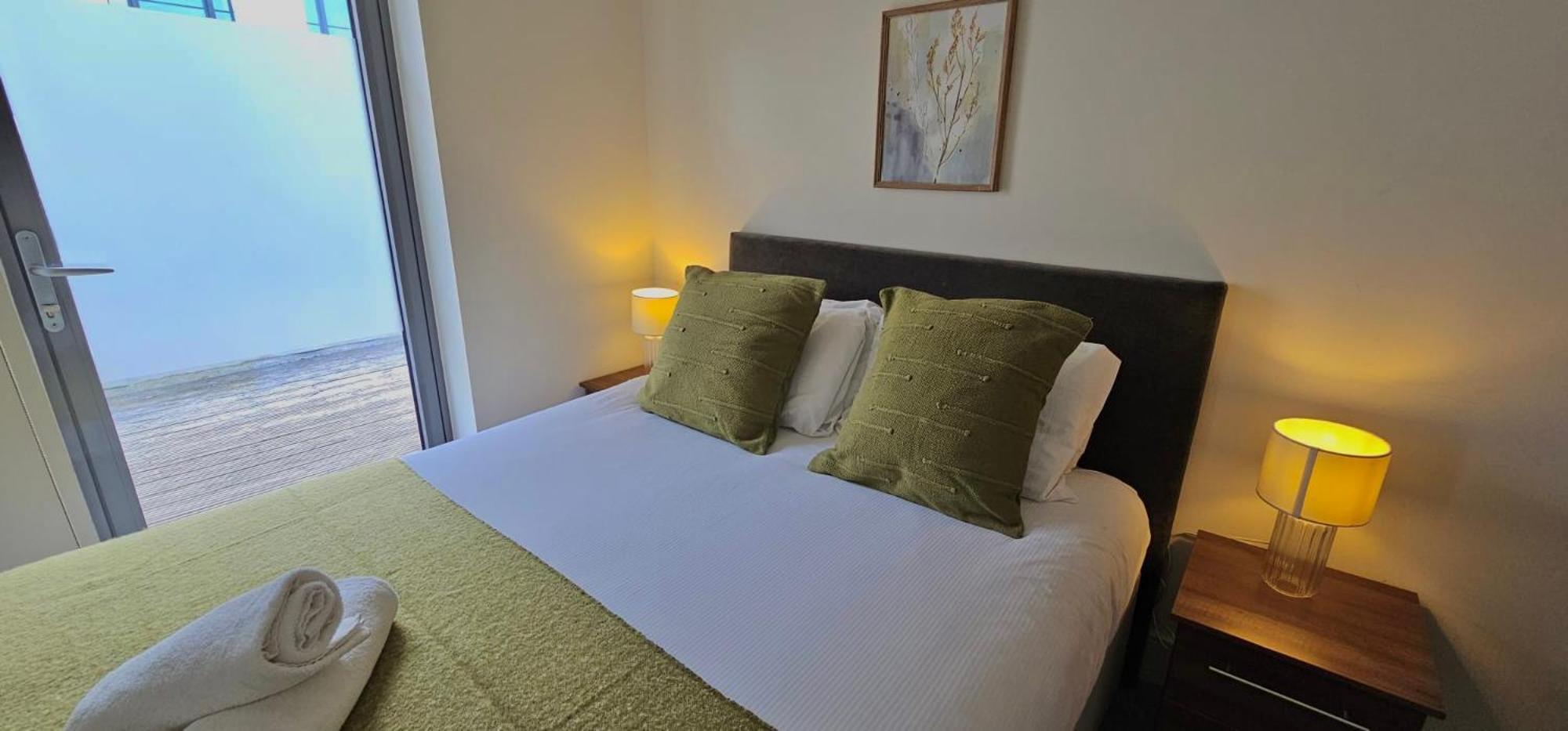 Spacious 3-Bed 3-Bath Luxury Apartment With Balcony Hyde Park Лондон Екстериор снимка
